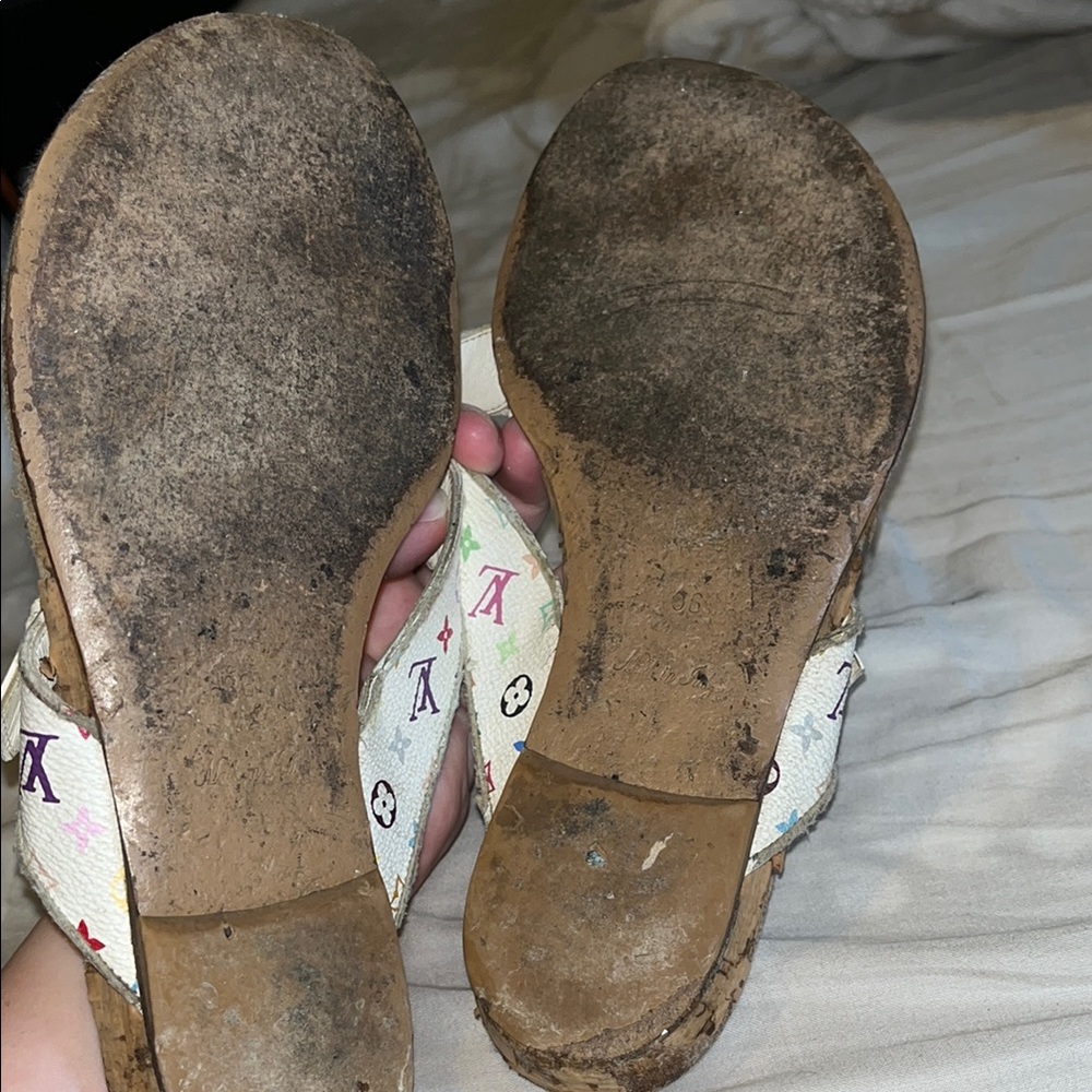 Louis Vuitton White Multicolor Monogram Thong Sandals - Picture 5 of 8